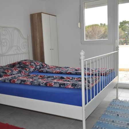 Familien Ferienhaus Vir Croatia 150M Strand Restaurant Einkaufen Εξωτερικό φωτογραφία