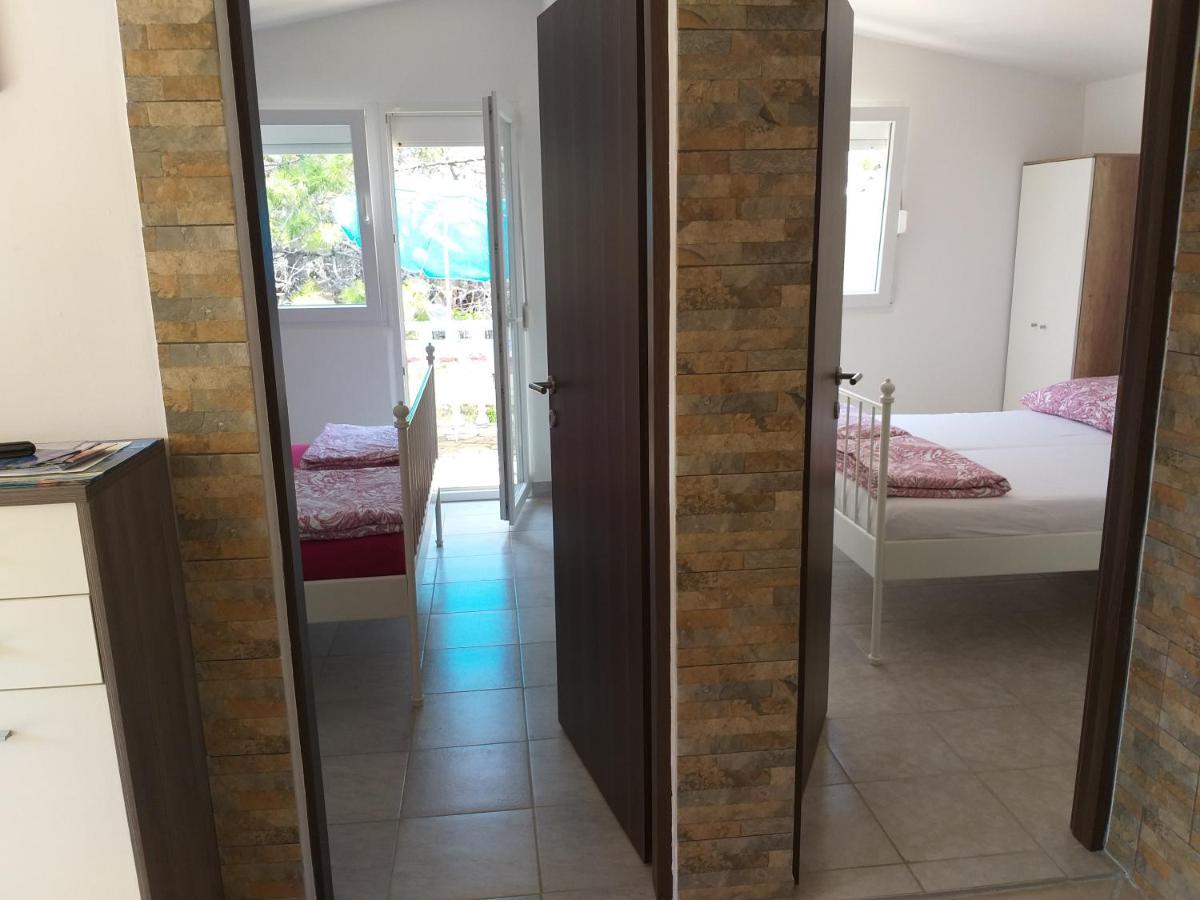 Familien Ferienhaus Vir Croatia 150M Strand Restaurant Einkaufen Εξωτερικό φωτογραφία