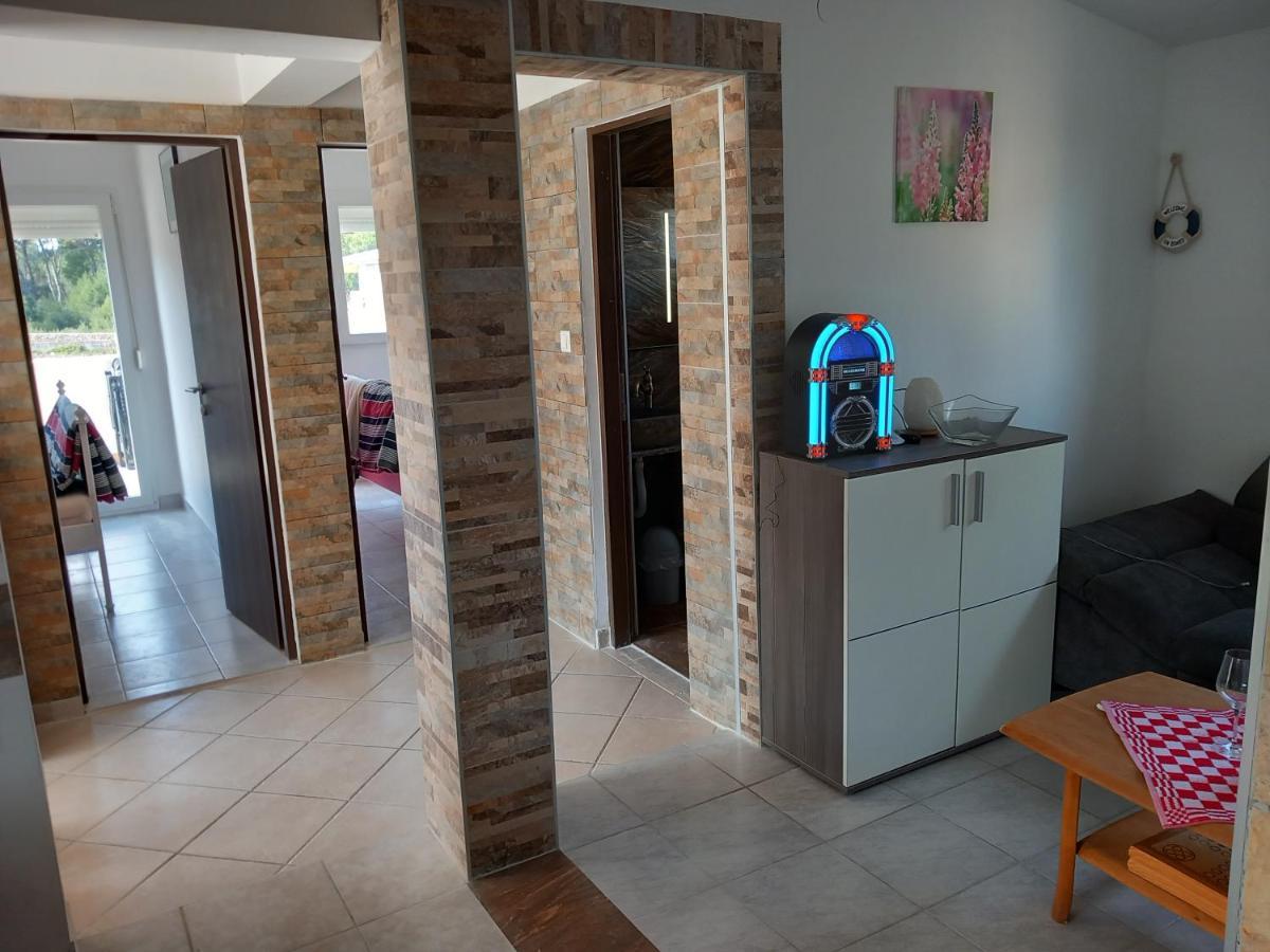 Familien Ferienhaus Vir Croatia 150M Strand Restaurant Einkaufen Εξωτερικό φωτογραφία
