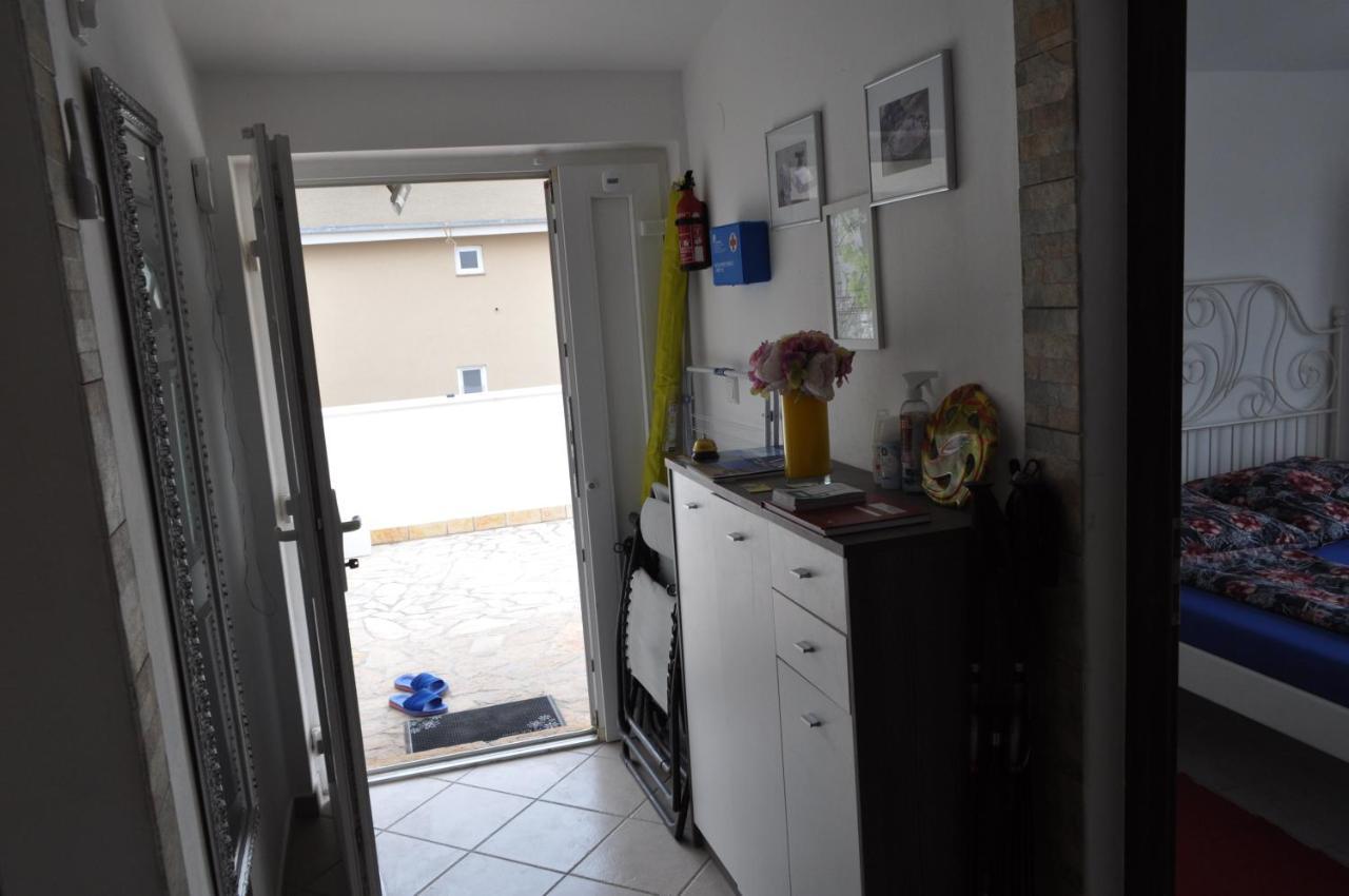 Familien Ferienhaus Vir Croatia 150M Strand Restaurant Einkaufen Εξωτερικό φωτογραφία
