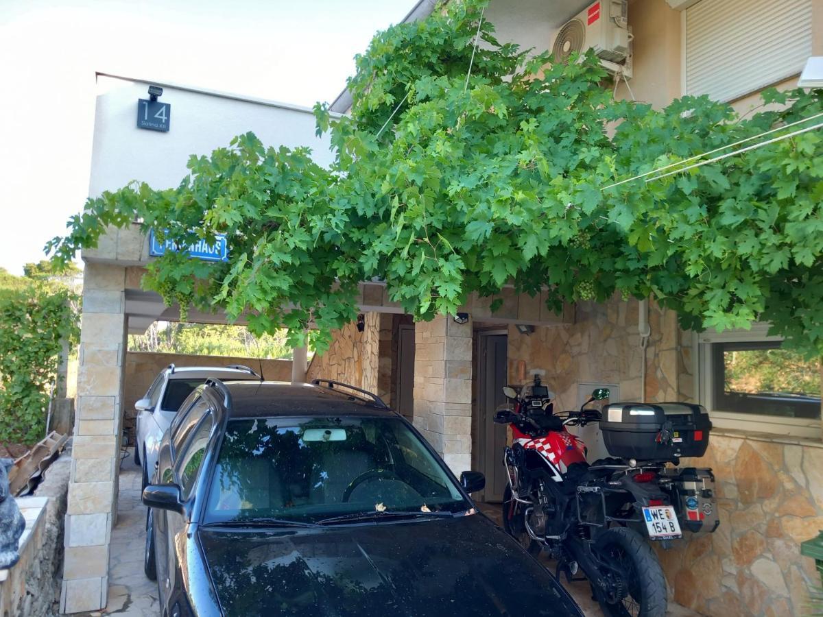 Familien Ferienhaus Vir Croatia 150M Strand Restaurant Einkaufen Εξωτερικό φωτογραφία